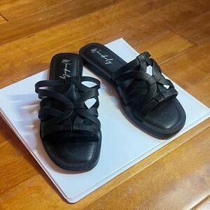 Wonderly Black Strappy Slide Sandals